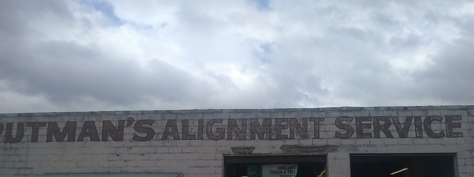 Putman's Alignment Shop in Gadsden, Alabama